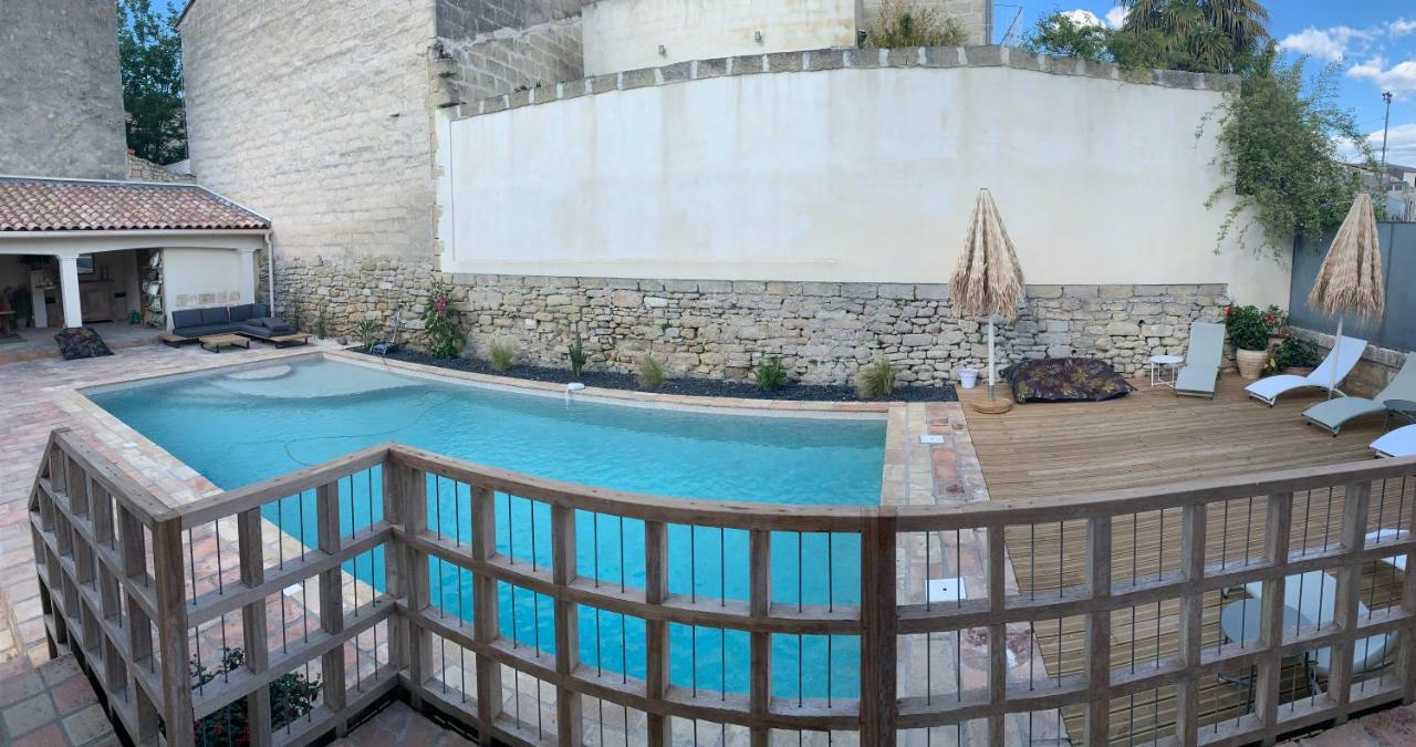 Hôtel O’Banel Gallargues-le-Montueux Buitenkant foto